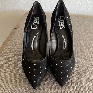 Black high heels size 7 wore once great condition